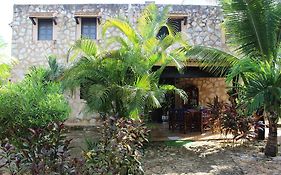 Casa De Las Tortugas I Tour Akumal